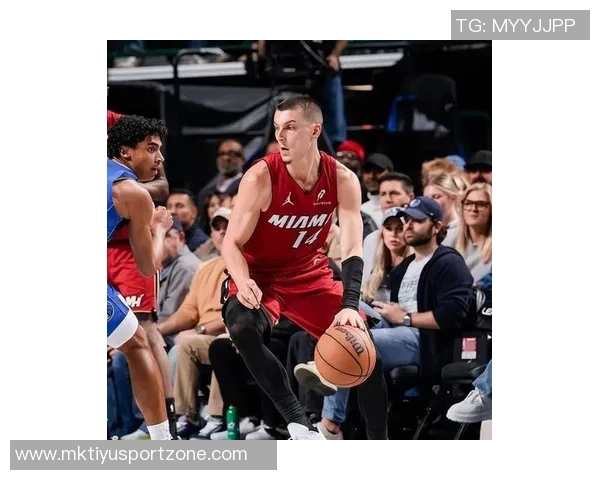 浓眉分享季前赛感受努力适应球队进攻体系并寻找最佳进攻位置